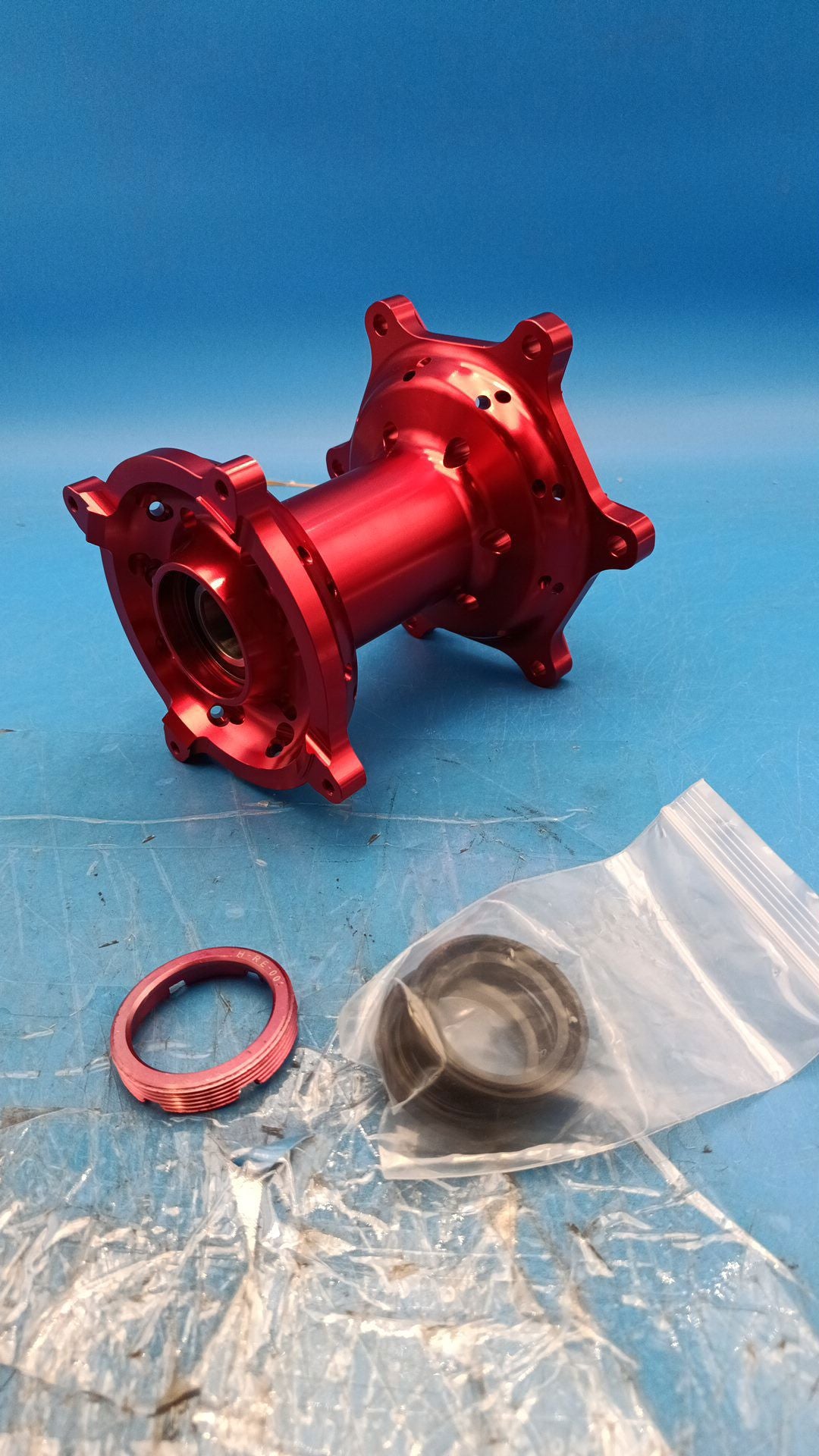 Returned Rear Wheel Hub Red for Honda CR125 CR250 2002-2007 / CRF250R 2004-2013 / CRF450R 2002-2012 2